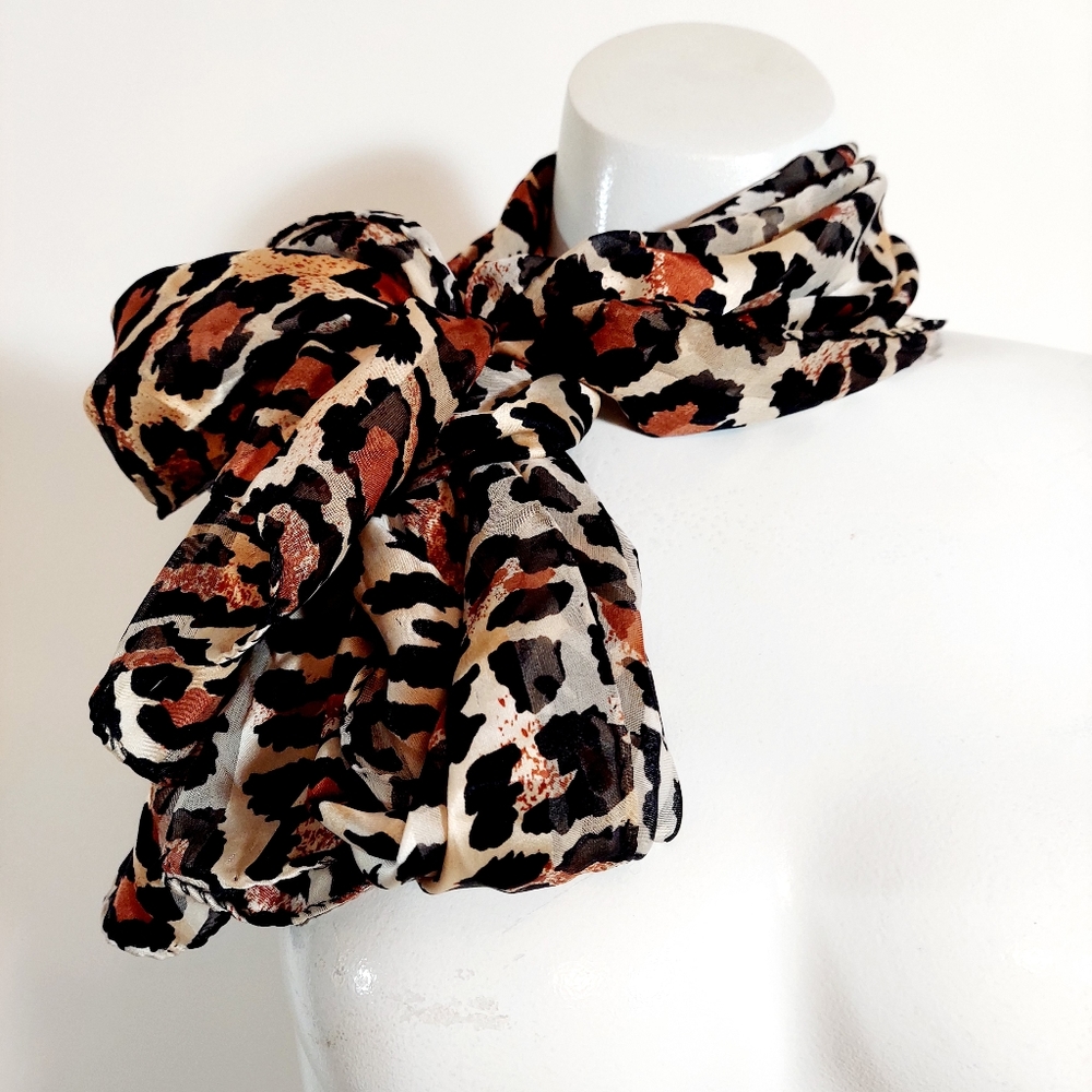 SOLD 🦋 vintage silk chiffon sheer leopard scarf - Picture 13 of 16